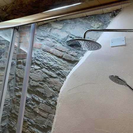 Apartment Rock & Wood - &