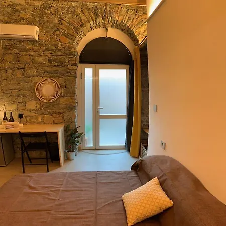 Rock & Wood - & Apartman La Spezia