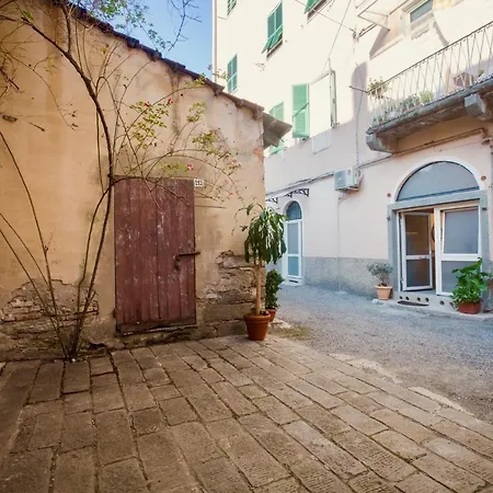 Apartman Rock & Wood - & La Spezia